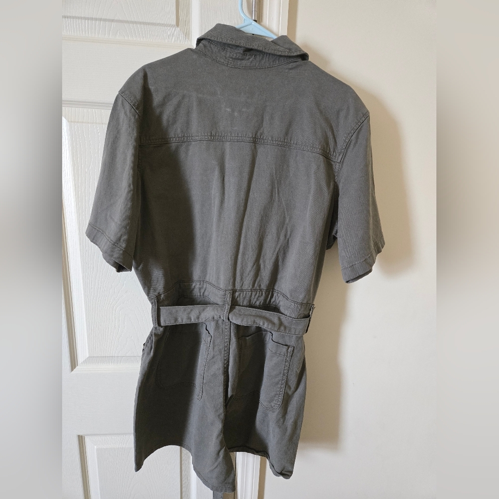 NWT Universal Thread Denim Short Sleeve Romper - Picture 4 of 4